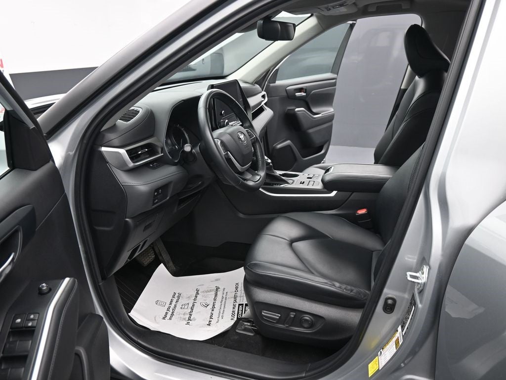 2023 Toyota Highlander XLE AWD