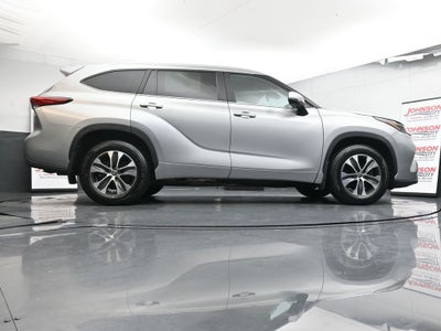 2023 Toyota Highlander XLE AWD