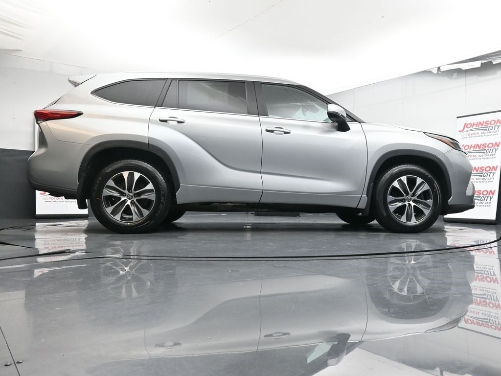 2023 Toyota Highlander XLE AWD