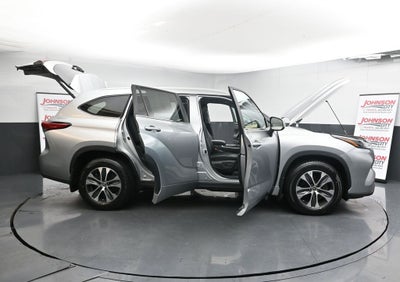 2023 Toyota Highlander XLE AWD
