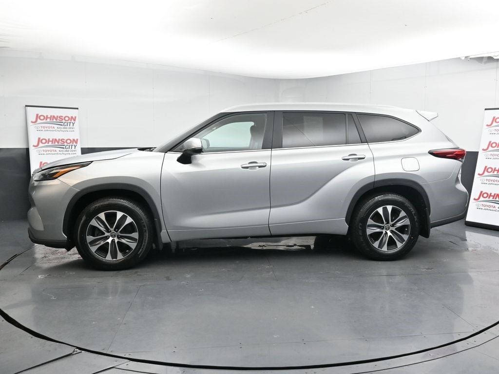 2023 Toyota Highlander XLE AWD