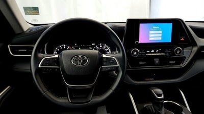 2024 Toyota Highlander XLE