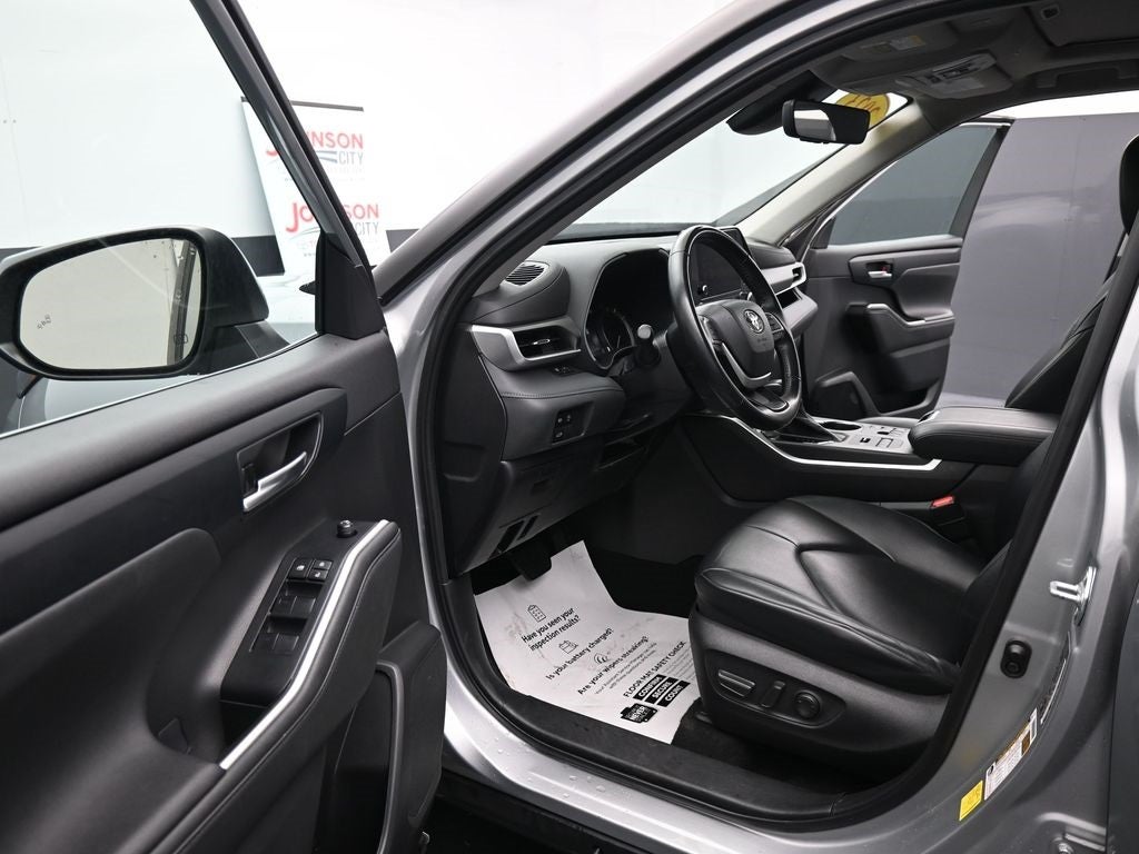 2023 Toyota Highlander XLE AWD