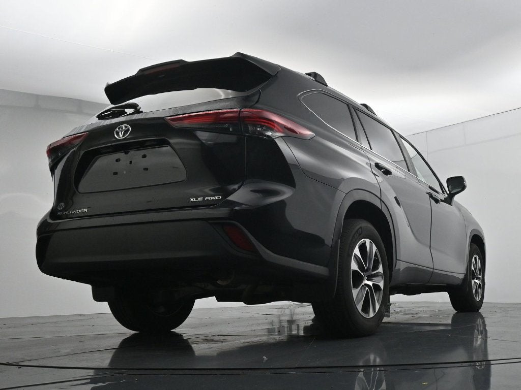 2024 Toyota Highlander XLE