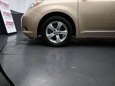2014 Toyota Sienna LE