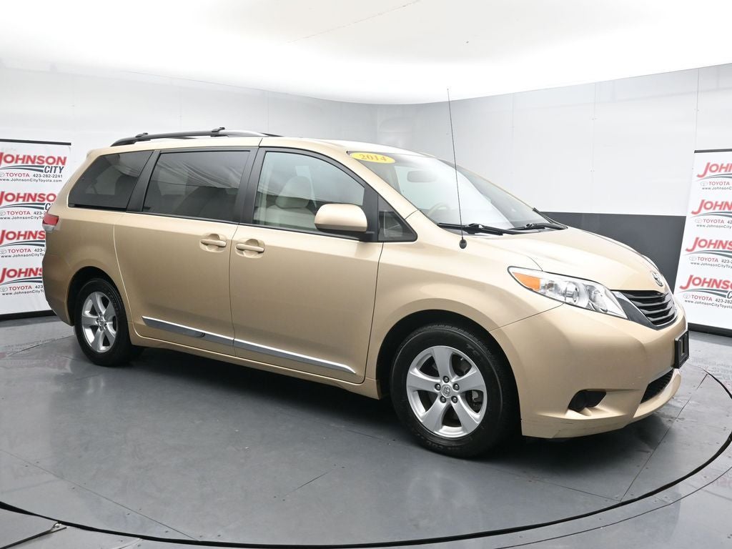 2014 Toyota Sienna LE