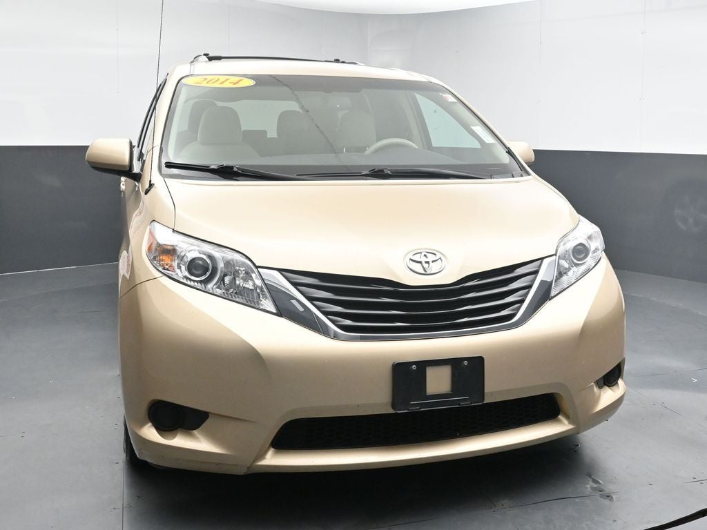 2014 Toyota Sienna LE