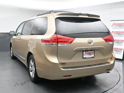 2014 Toyota Sienna LE
