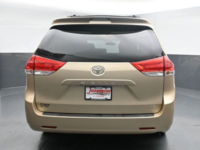 2014 Toyota Sienna LE