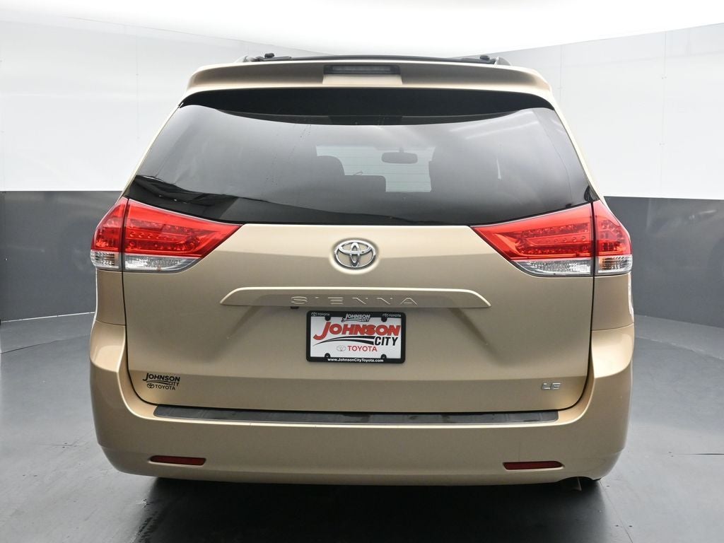 2014 Toyota Sienna LE