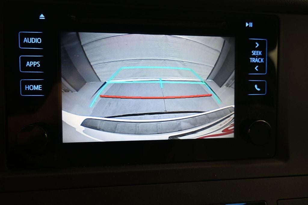 2015 Toyota Sienna LE 8 Passenger