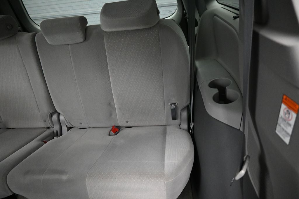 2015 Toyota Sienna LE 8 Passenger