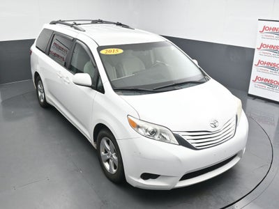 2015 Toyota Sienna LE 8 Passenger