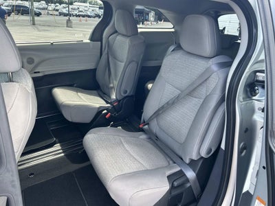 2024 Toyota Sienna LE 8 Passenger