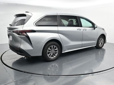 2024 Toyota Sienna LE 8 Passenger