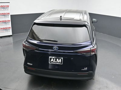 2024 Toyota Sienna LE 8 Passenger