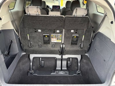 2024 Toyota Sienna LE 8 Passenger