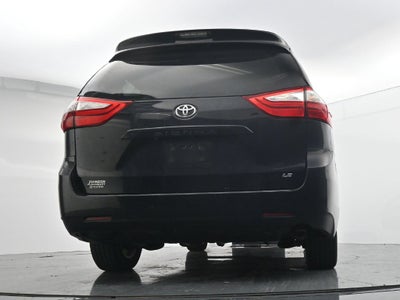 2017 Toyota Sienna LE 8 Passenger