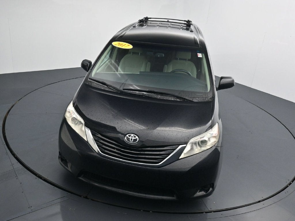 2017 Toyota Sienna LE 8 Passenger