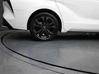 2023 Toyota Sienna XSE 7 Passenger