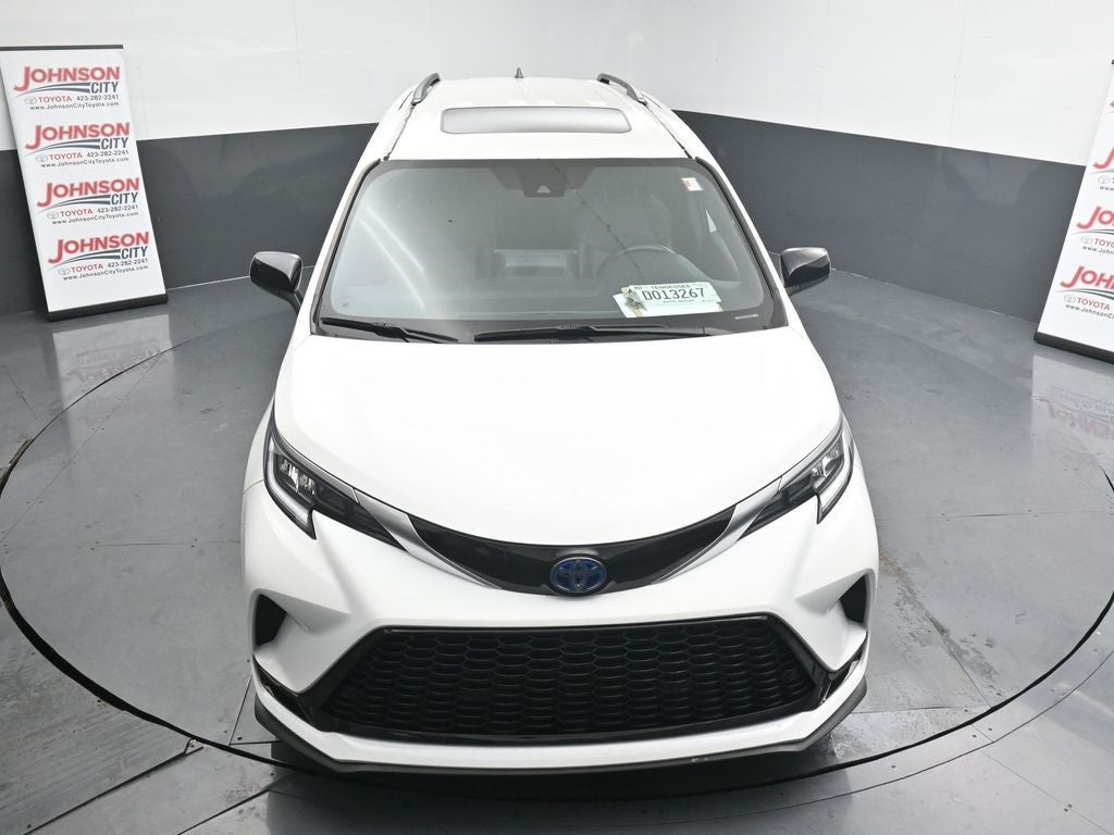 2023 Toyota Sienna XSE 7 Passenger