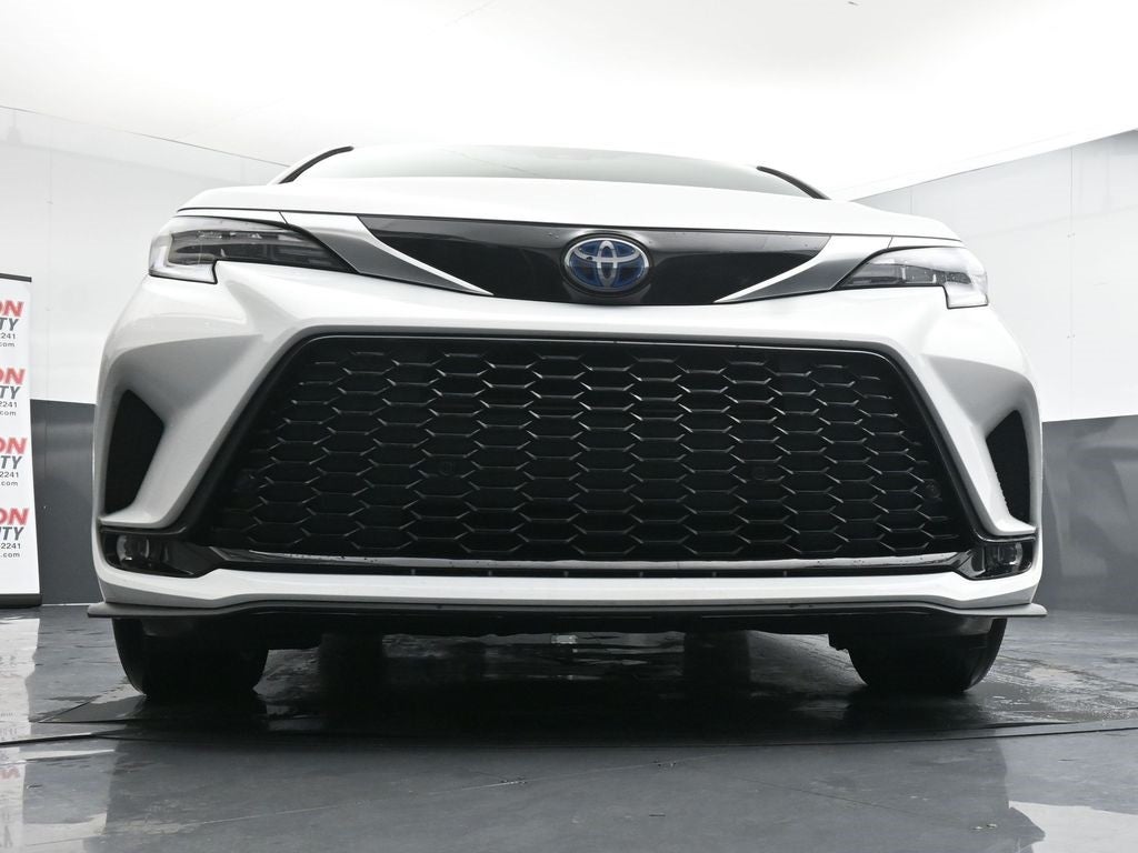 2023 Toyota Sienna XSE 7 Passenger