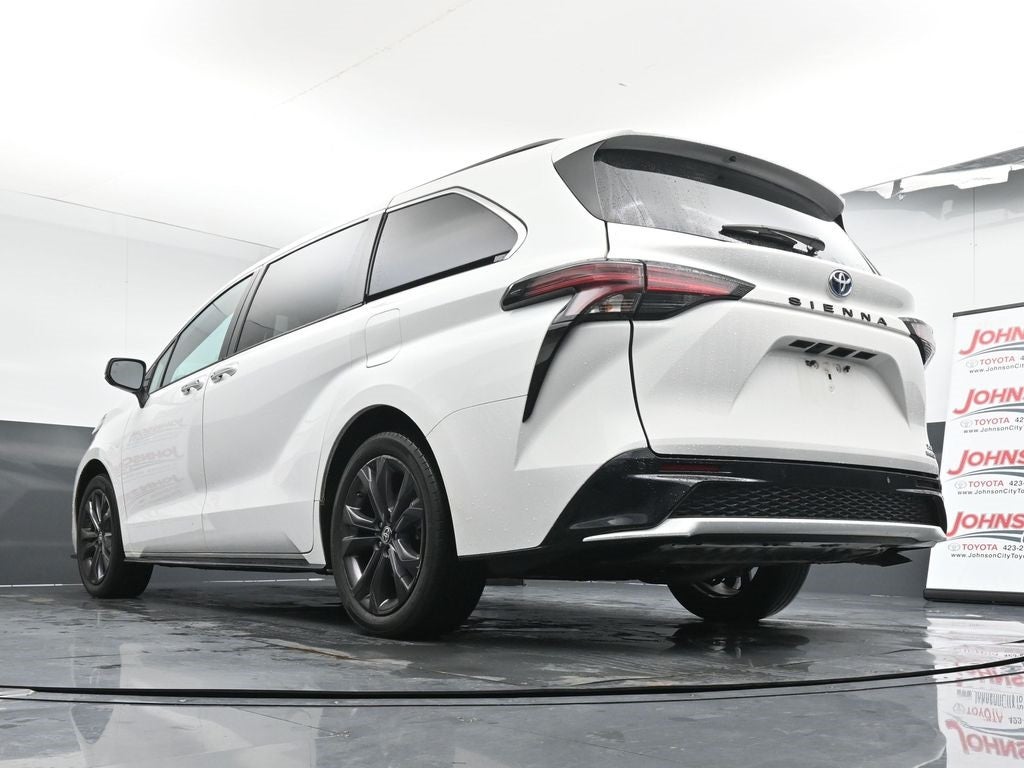 2023 Toyota Sienna XSE 7 Passenger