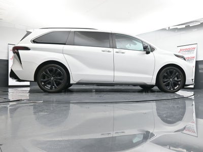 2023 Toyota Sienna XSE 7 Passenger