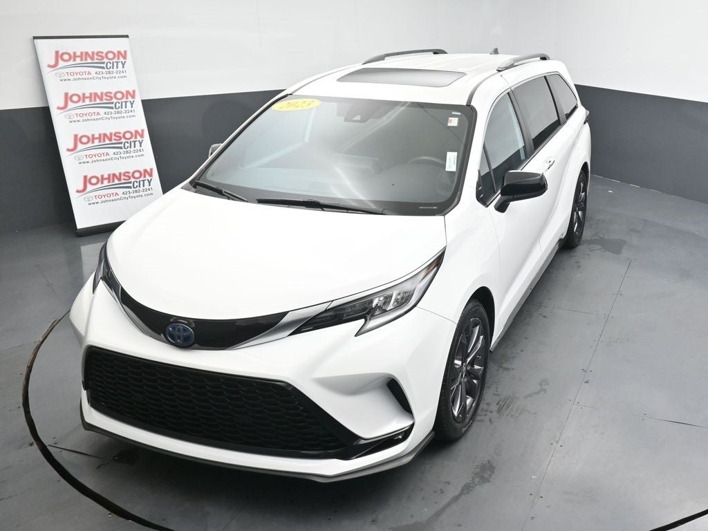 2023 Toyota Sienna XSE 7 Passenger