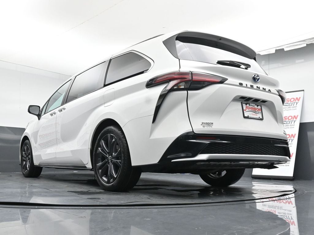 2023 Toyota Sienna XSE 7 Passenger