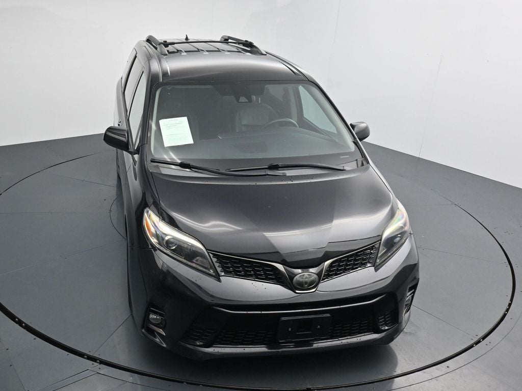 2019 Toyota Sienna SE 8 Passenger