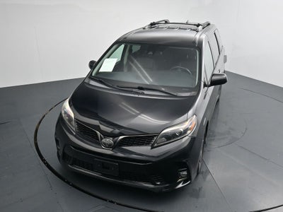 2019 Toyota Sienna SE 8 Passenger