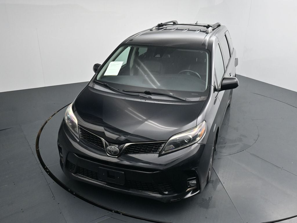 2019 Toyota Sienna SE 8 Passenger
