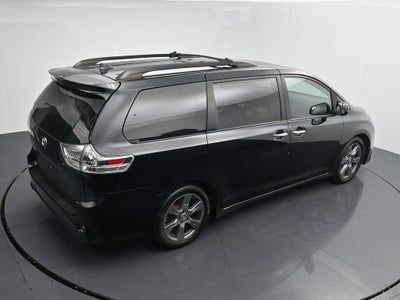 2019 Toyota Sienna SE 8 Passenger