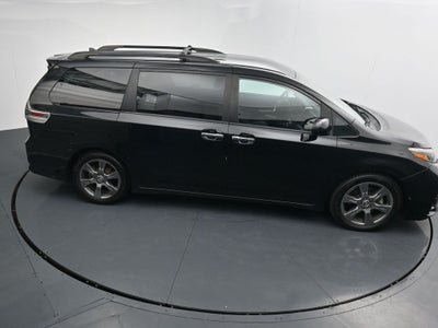 2019 Toyota Sienna SE 8 Passenger