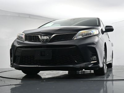 2019 Toyota Sienna SE 8 Passenger