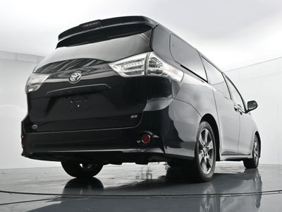 2019 Toyota Sienna SE 8 Passenger