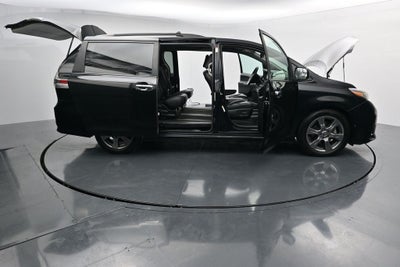 2019 Toyota Sienna SE 8 Passenger