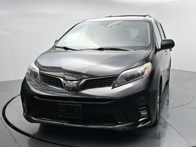2019 Toyota Sienna SE 8 Passenger