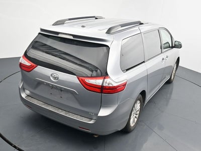 2015 Toyota Sienna XLE 8 Passenger