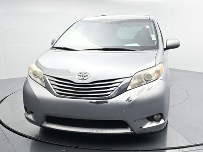 2015 Toyota Sienna XLE 8 Passenger