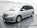 2015 Toyota Sienna XLE 8 Passenger