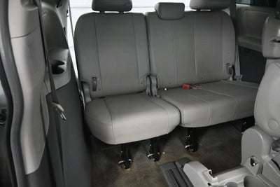 2016 Toyota Sienna XLE 8 Passenger