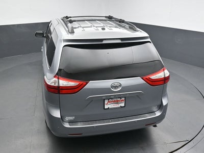 2016 Toyota Sienna XLE 8 Passenger