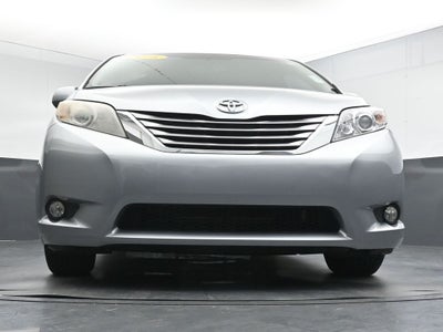 2016 Toyota Sienna XLE 8 Passenger