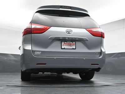 2016 Toyota Sienna XLE 8 Passenger