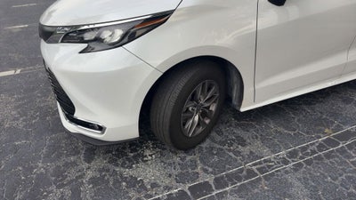 2024 Toyota Sienna XLE 8 Passenger