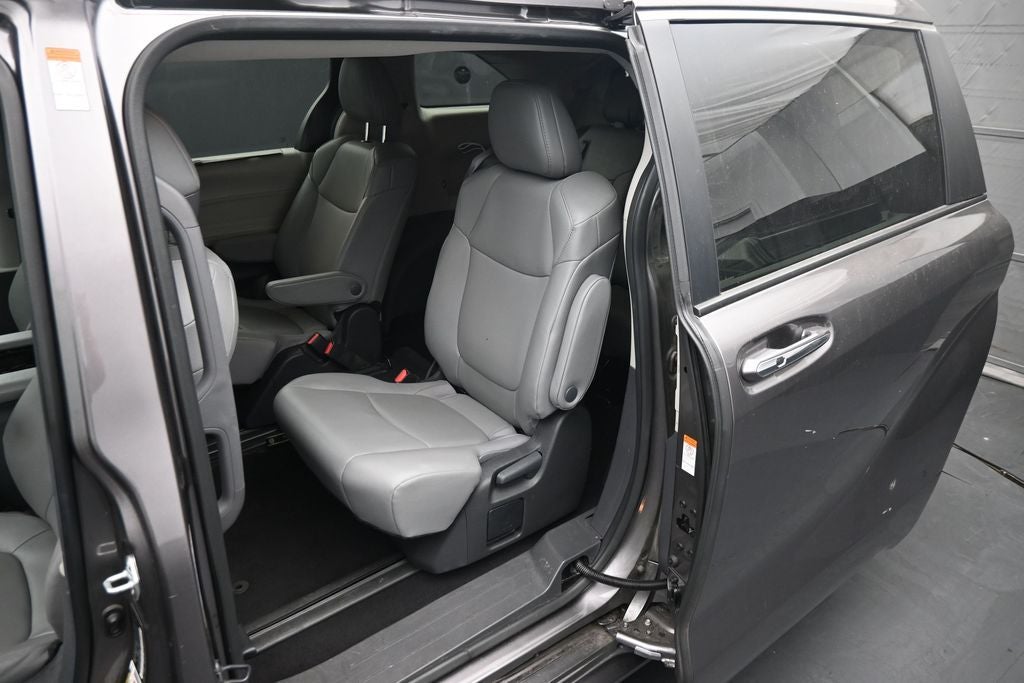 2024 Toyota Sienna XLE 8 Passenger