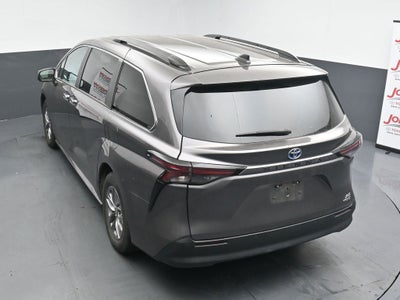 2024 Toyota Sienna XLE 8 Passenger