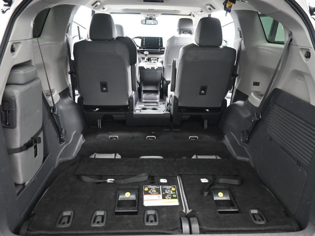 2024 Toyota Sienna XLE